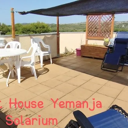 Rooftop Vue Holiday home *